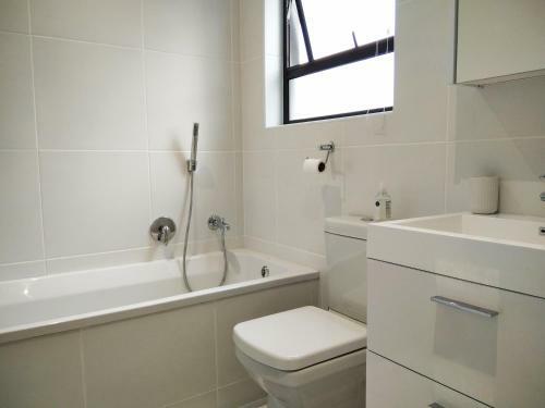 Modern, Secure And Amazing Apartment In Fourways