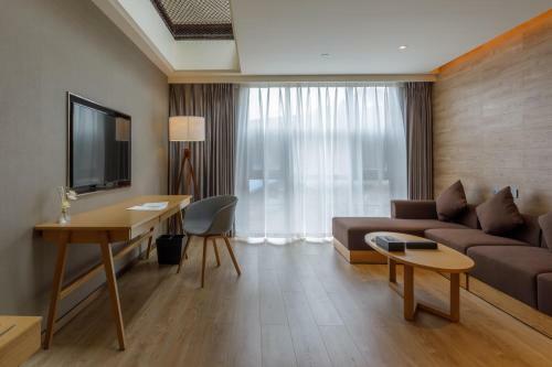 Hotel ????????????