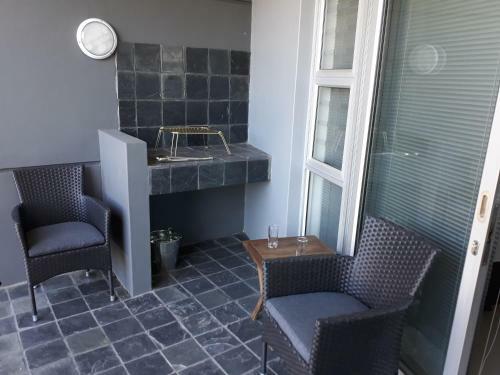 Field's Rest: The Apartment
