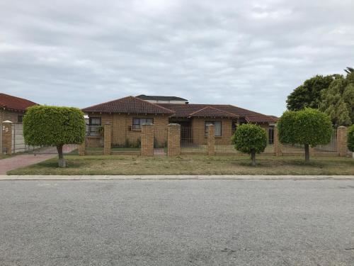 Luz Self Catering Accommodation 3