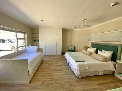 99 Beachyhead Drive, Plett