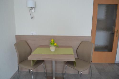 Hostal Privatzimmer Und Ferienwohnungen Leeb