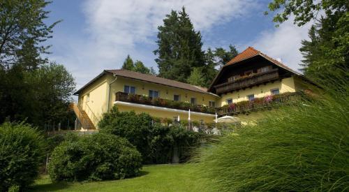 Hostal Pension Appartement Lanzer