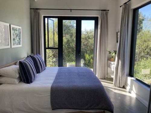 Hillandale Hideaway