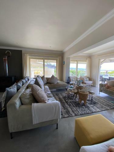 Villa Lasalle Holiday Home (Sun, Beach, Views, Fun For Everyone!)