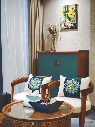 Ustay Luxury Hotel