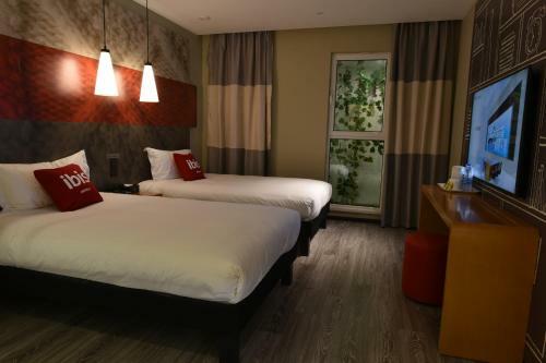 Ibis Lanzhou West Railway Station Hotel
