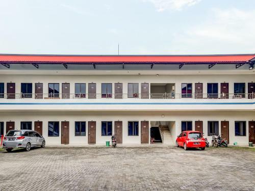 Hotel Oyo 90927 Homestay Tentrem 2