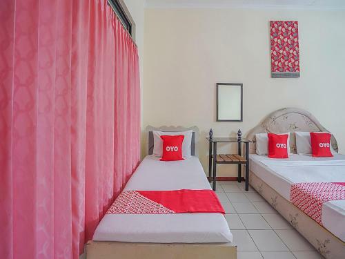 Oyo 90132 Lie Mas Hotel
