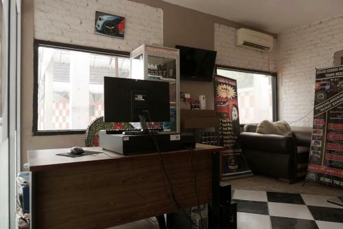 Hotel Oyo 1539 Amryrooms
