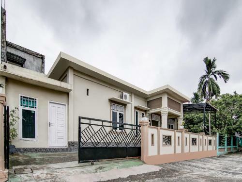 Hotel Oyo 90942 Kost Syari'ah Panam