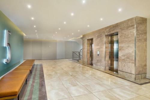 Apartment 617 The Regency