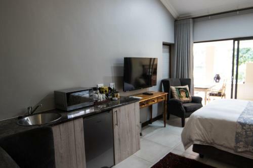 Bed & Breakfast 64 On Malabor