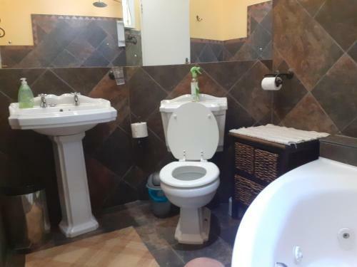 Hostal Mercia Guest House
