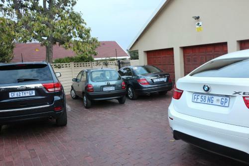Hostal Southwest Guest House