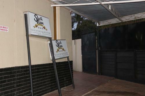 Hostal Southwest Guest House