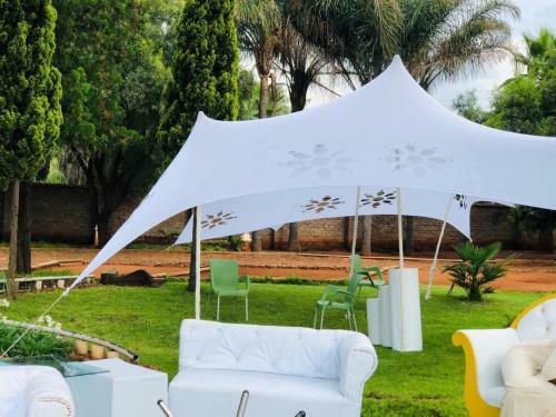 Hostal Mogoma Lodge