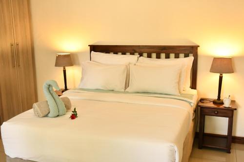 Spacious Self-catering Apartment At Etuna Gardens.