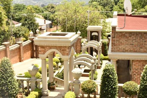 Spacious Self-catering Apartment At Etuna Gardens.