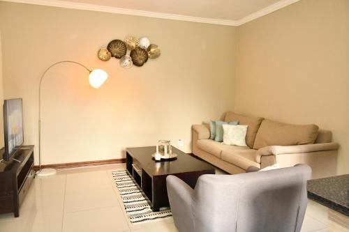 Spacious Self-catering Apartment At Etuna Gardens.