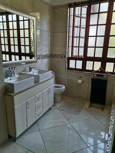 Hostal Garrett Guest House