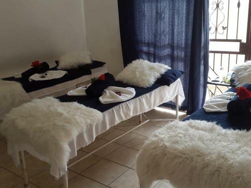 Hostal Ikhutseng Guest House And Spa
