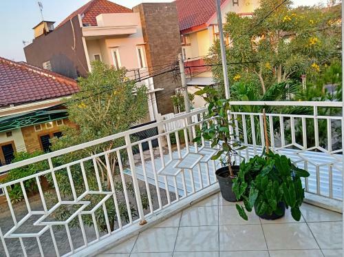 Kalandra Guest House