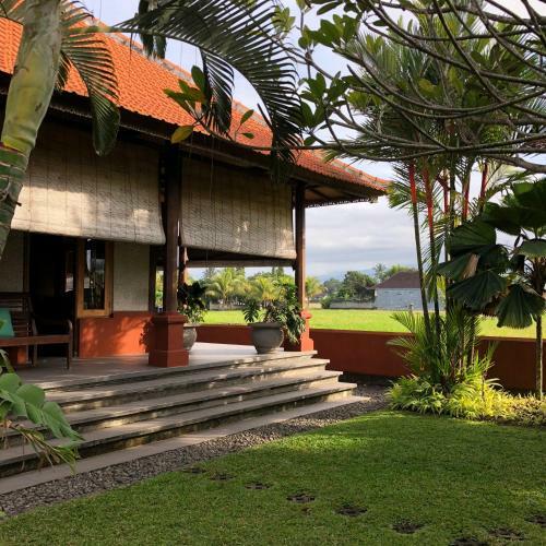 Villa Medewi Bambu House
