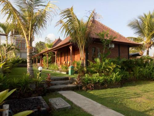 Hotel Emir Surfcamp