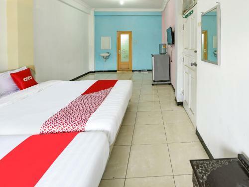 Oyo 90451 Hotel Roda Mas 1