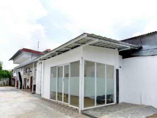 Oyo 90898 Hotel Top Jaya