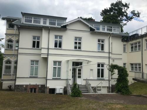 Apartamento Ferienwohnung Parkblick