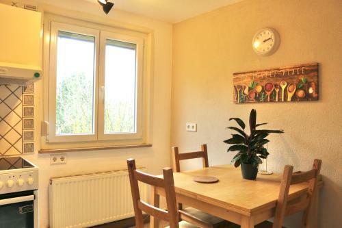 Apartamento Gem�tliche Und Moderne Wohnung In Sindelfingen