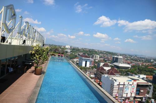 Apartment Wr Louis Kienne Simpang Lima Semarang