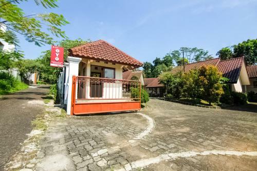 Hotel Oyo 3335 Wisma Langen Werdhasih
