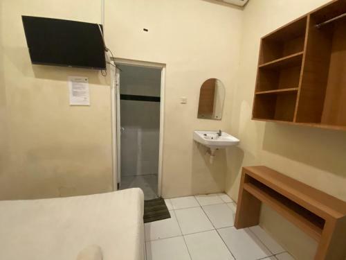 Hotel Kartini Residence Semarang Redpartner
