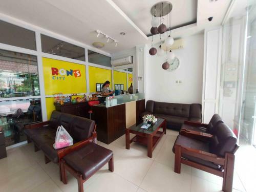 Rons City Hotel