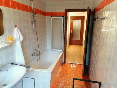 Apartamento Fewo-loh4-sinsheim