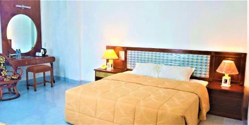 Rr Wisata Indah Hotel
