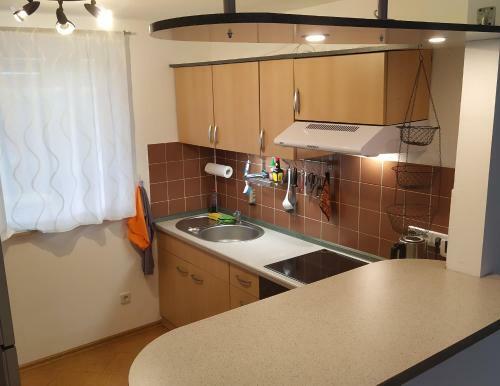 Sch�ne Unterkunft Mit Terrasse Im Gr�nen