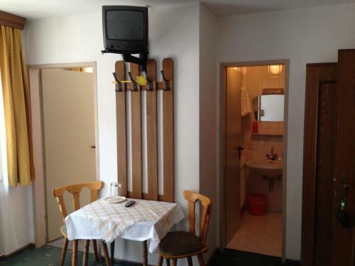 Hostal Haus Tenk