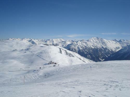 Hostal Golf & Ski Chalet