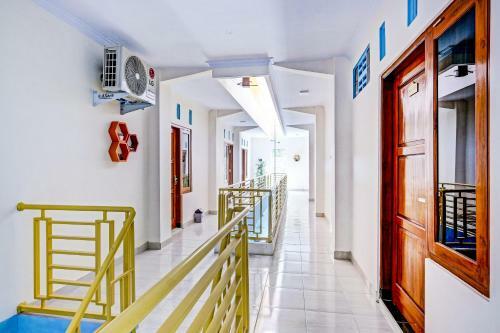 Hotel Oyo 90636 Happy Syariah