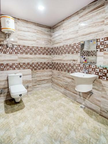 Hotel Spot On 90046 Villa Anyelir Yustik Selabintana