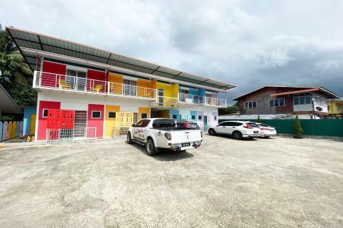 Oyo Home 90312 Rainbow Guesthouse