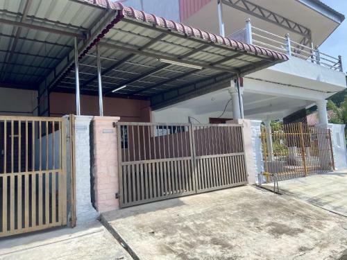 Hotel Oyo Home 90382 Chaah Homestay 2