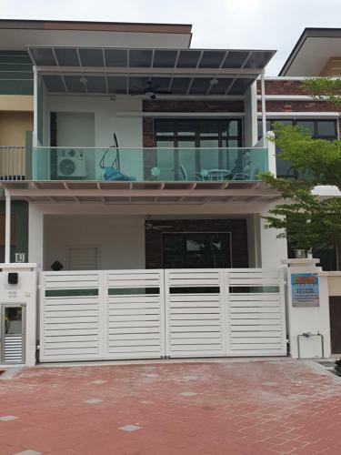 Apartamento Jesmine Relax Homestay{ Sky Mirror }