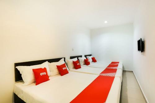 Oyo 89407 Ezi Hotel