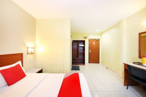 Oyo 447 Comfort Hotel Meru