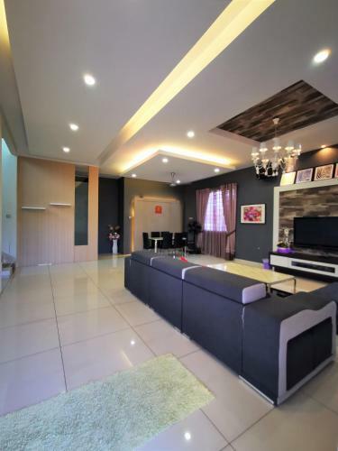 Warni Villa 13 Whole Or Room
